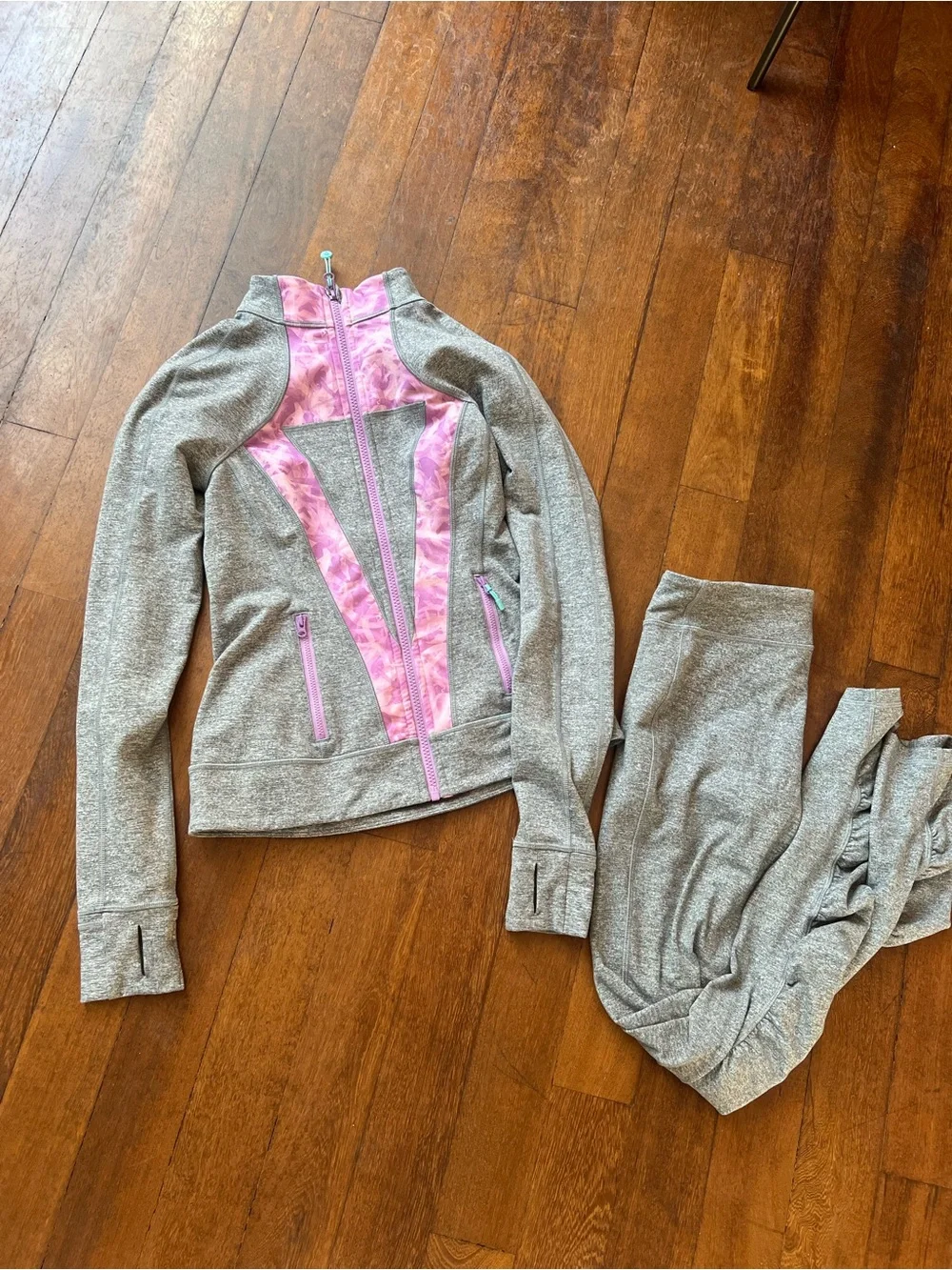 Ivivva kids grey leggings and jacket set size 14